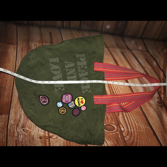 Concept One Accessories Green Peace and Love Tote - Picture 6 of 8